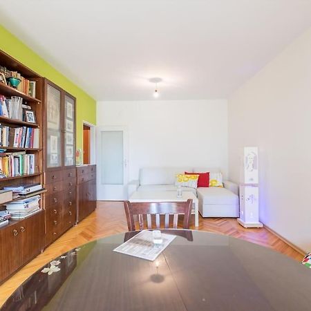 Beautiful Flat In Central Location By Flat Mаnager Sofia Exteriör bild