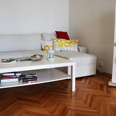Beautiful Flat In Central Location By Flat Mаnager Sofia Exteriör bild