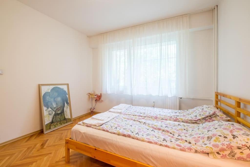 Beautiful Flat In Central Location By Flat Mаnager Sofia Exteriör bild